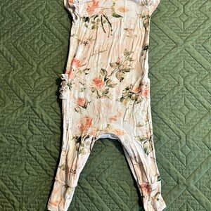 ⭐️2/$20⭐️ Posh Peanut Floral Baby Romper